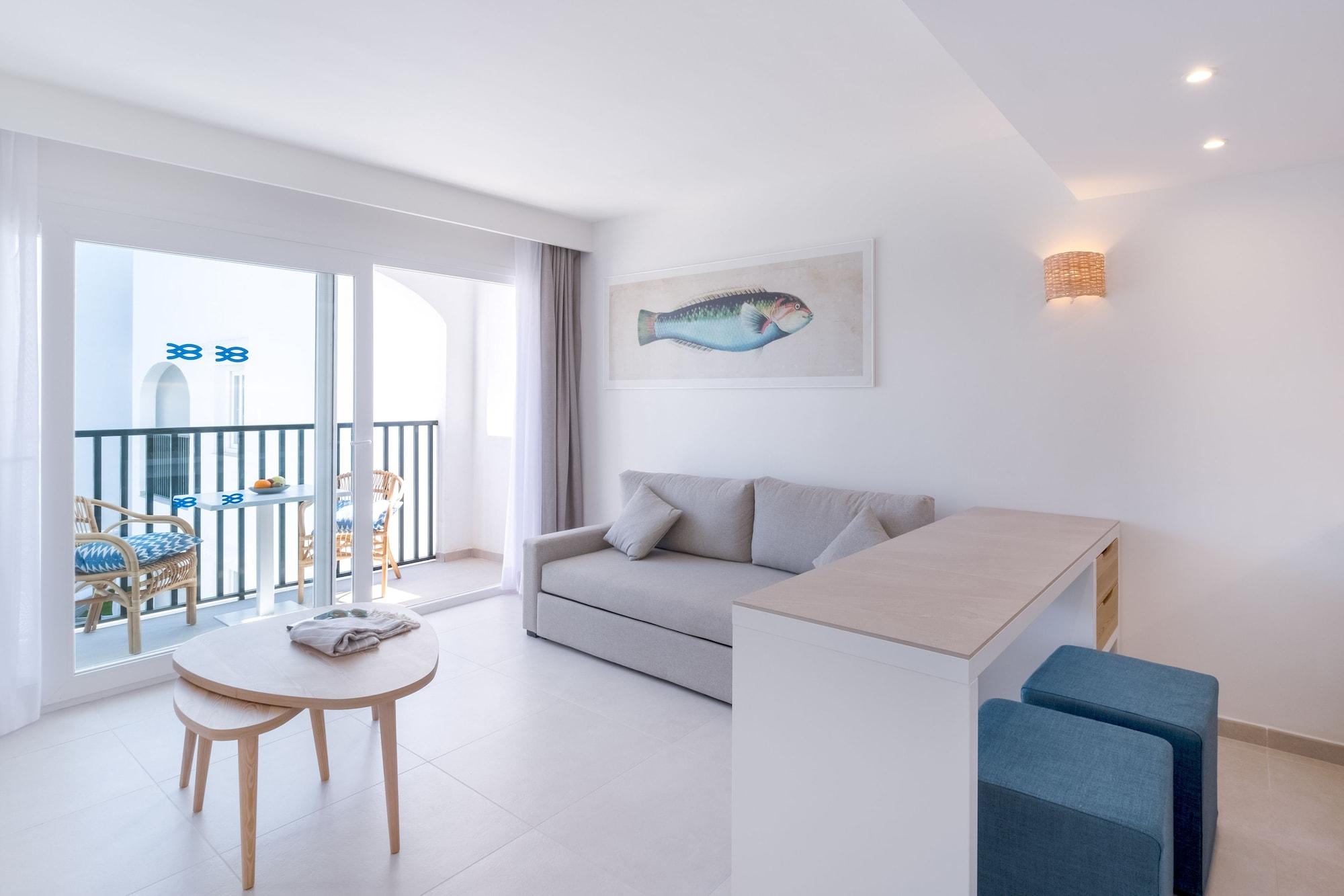Carema Beach Menorca Cala'N Bosch (Menorca) Exterior foto