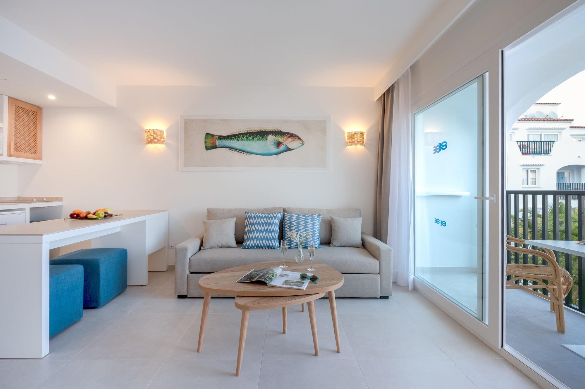 Carema Beach Menorca Cala'N Bosch (Menorca) Exterior foto