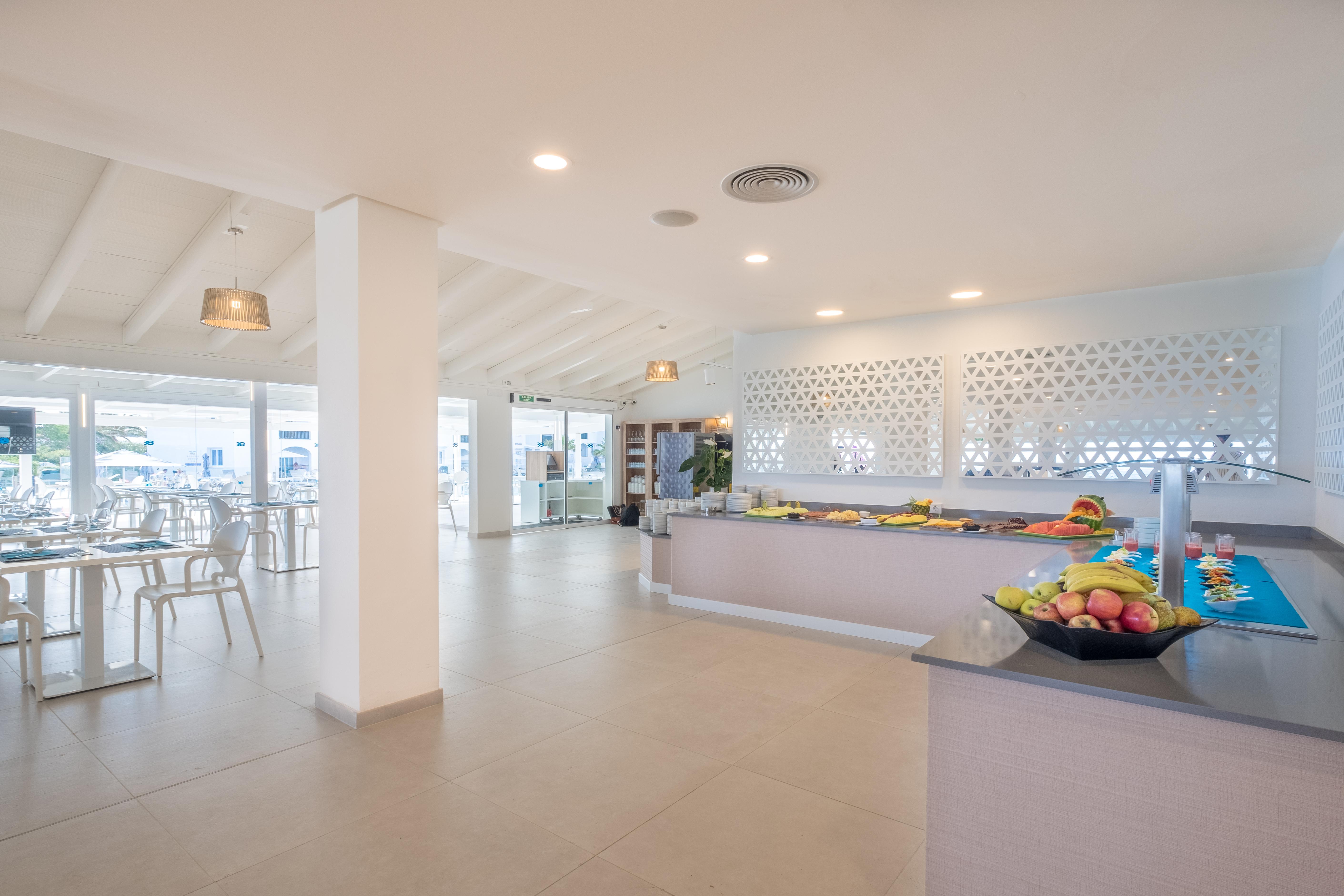 Carema Beach Menorca Cala'N Bosch (Menorca) Exterior foto
